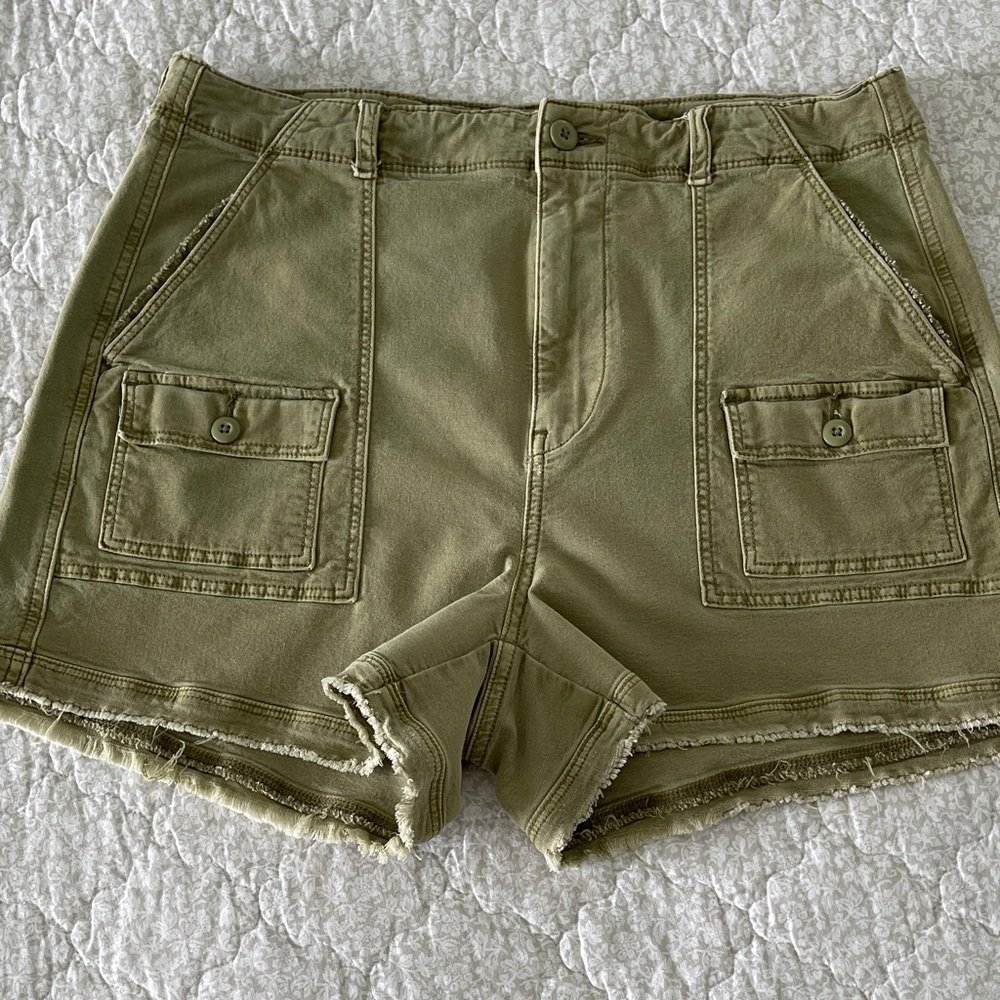 American Eagle 90’s Boyfriend Shorts